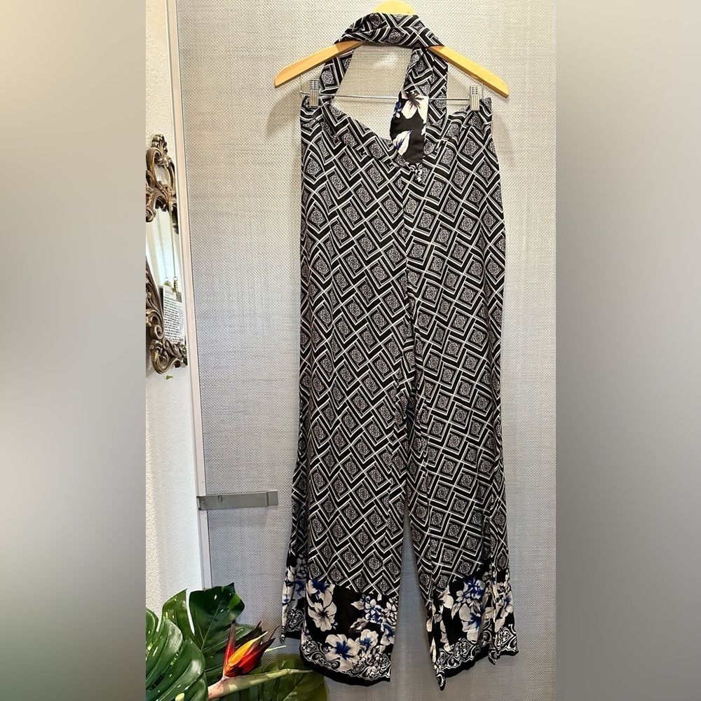 WHBM Stunning Wide Leg Flowy Print Size Zip Pant Tie Belt size 8 R